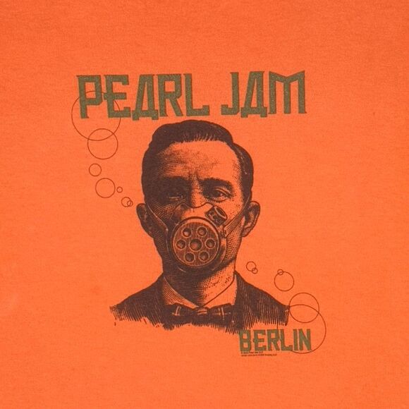 Vintage Anvil 2000 Pearl Jam Berlin Tour Crew Neck Band Tee - Size Large - Picture 2 of 9